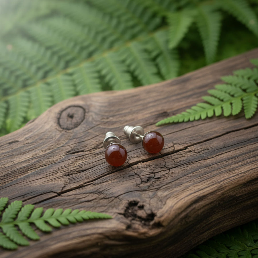 Orecchini a lobo con cabochon in pietra naturale da 6 mm