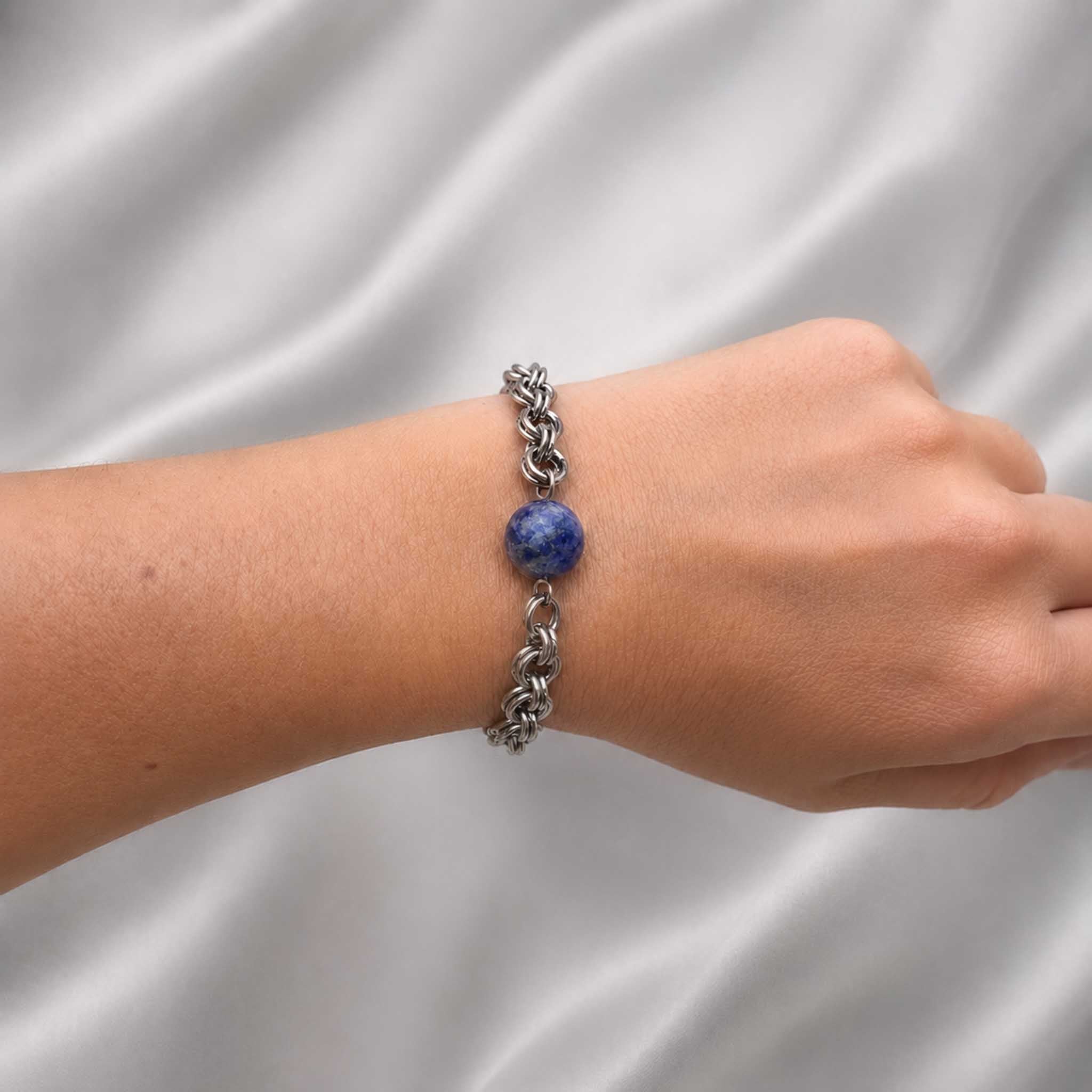 Bracciale con sfera in Sodalite