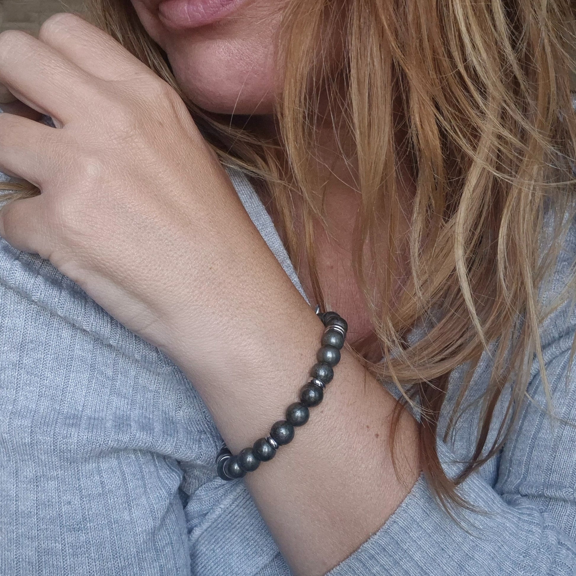 Bracelet with Lotus Flower &amp; Lapis Lazuli