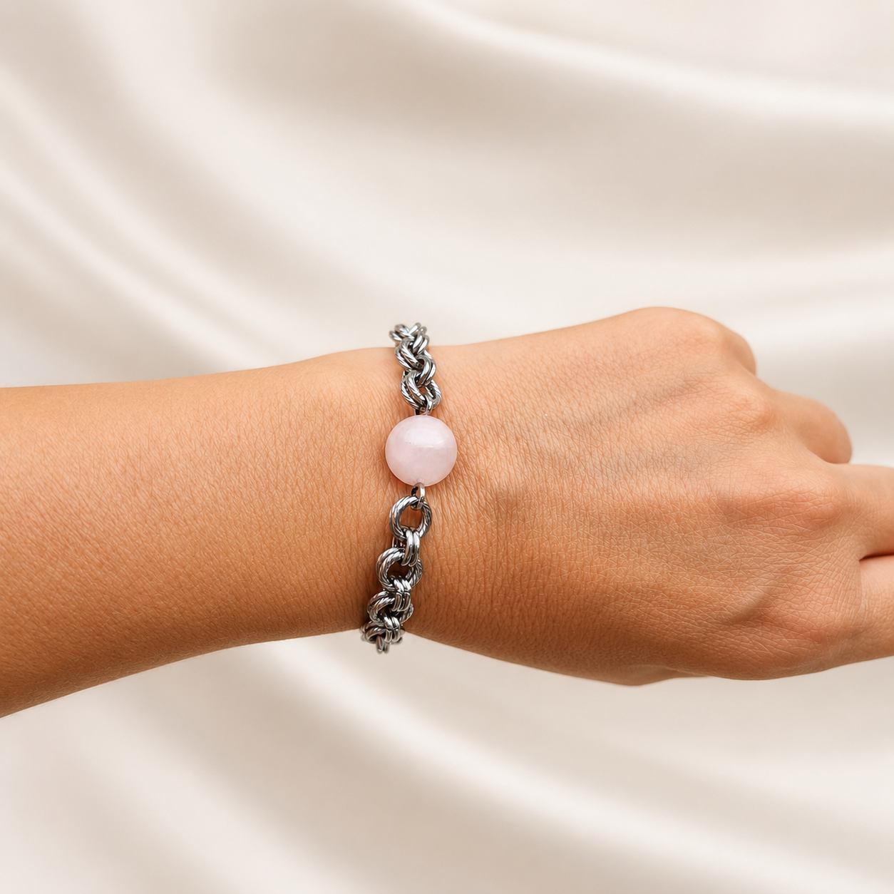 Bracciale con sfera in Quarzo Rosa