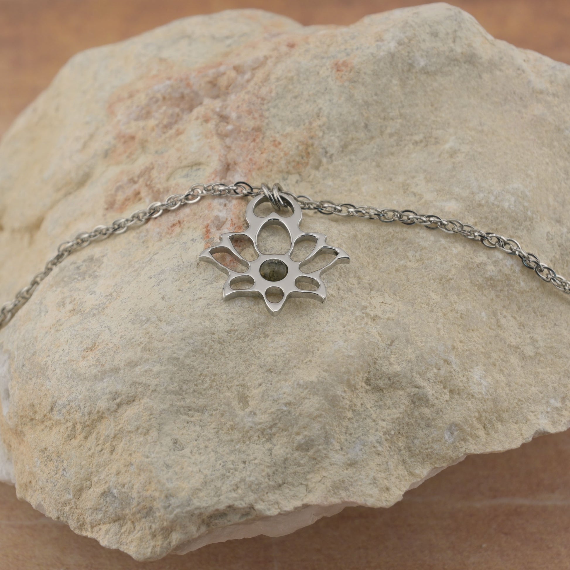Anklet with modern lotus