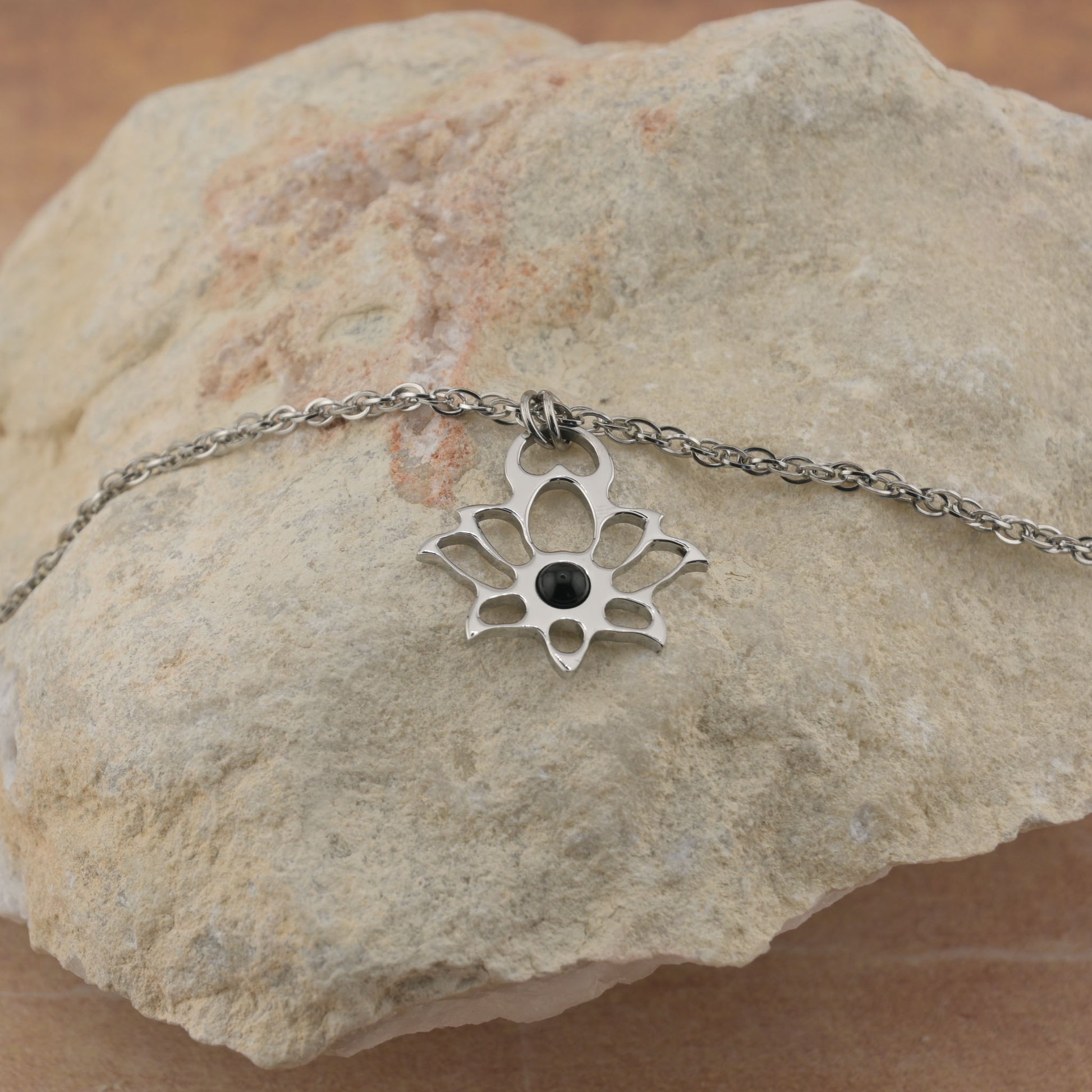 Anklet with modern lotus