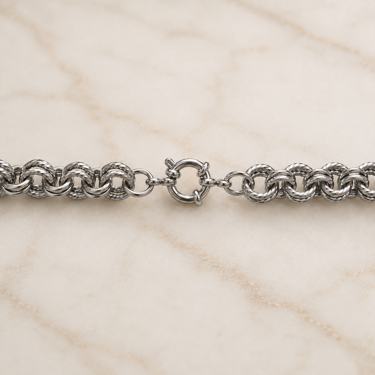 Bracciale con sfera in Larvikite