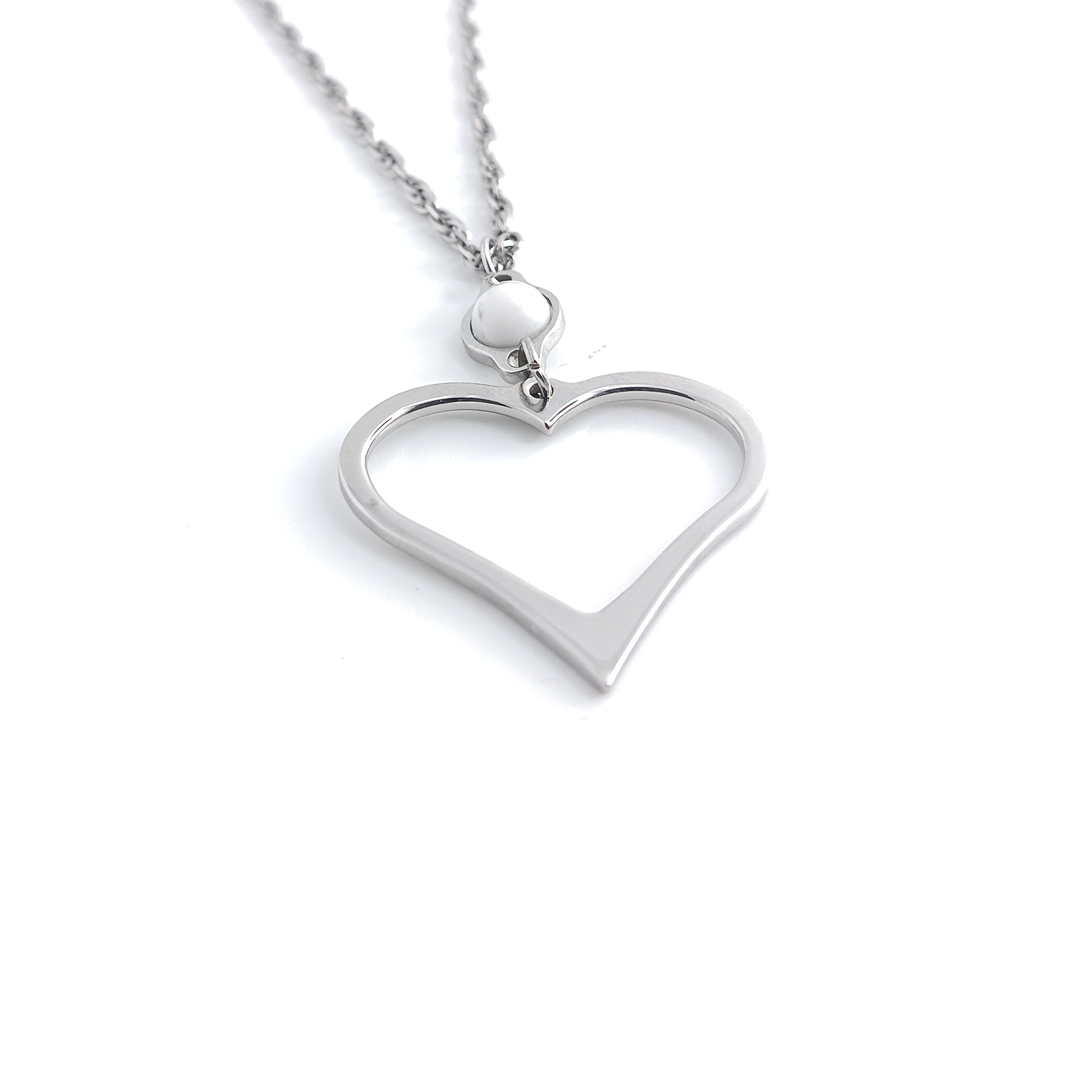 Collana con Cuore e pietra centrale