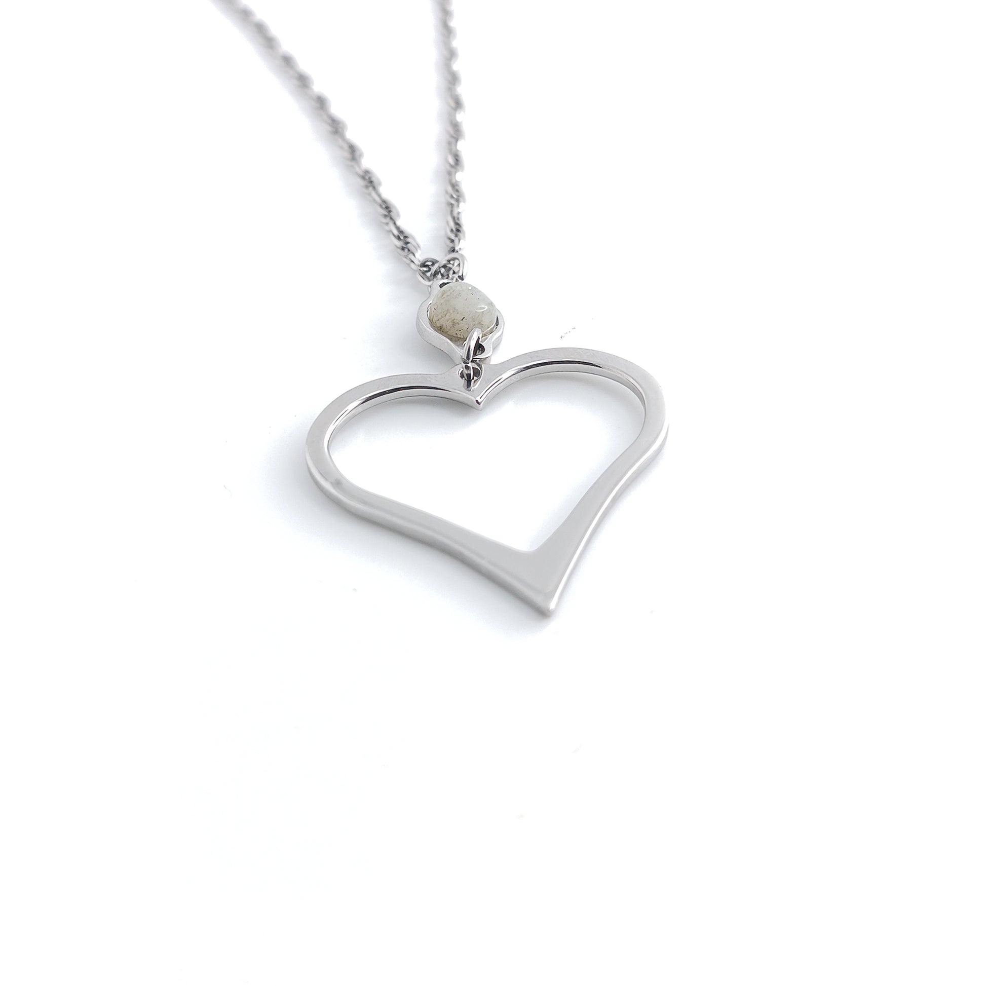 Collana con Cuore e pietra centrale