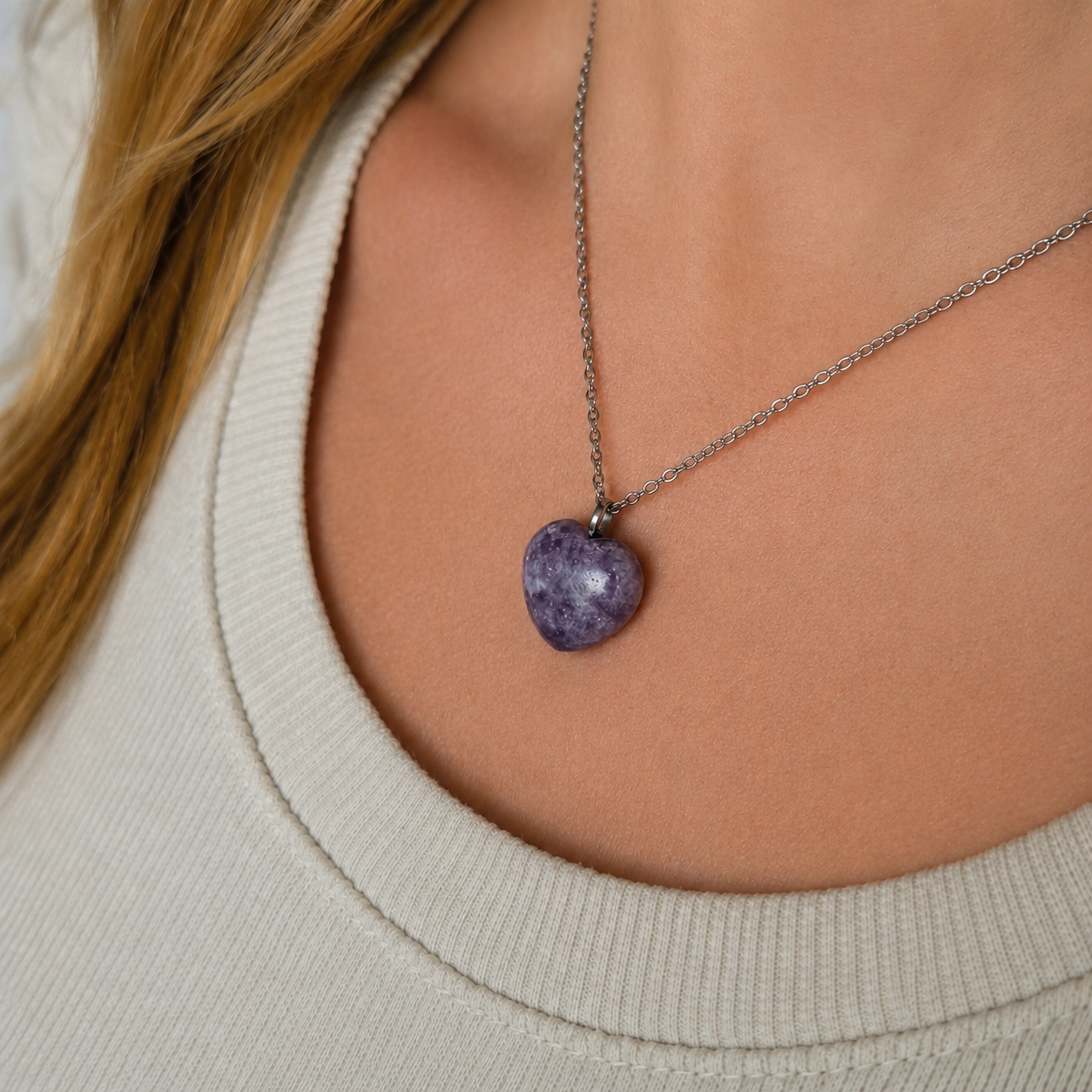Cuore in Lepidolite