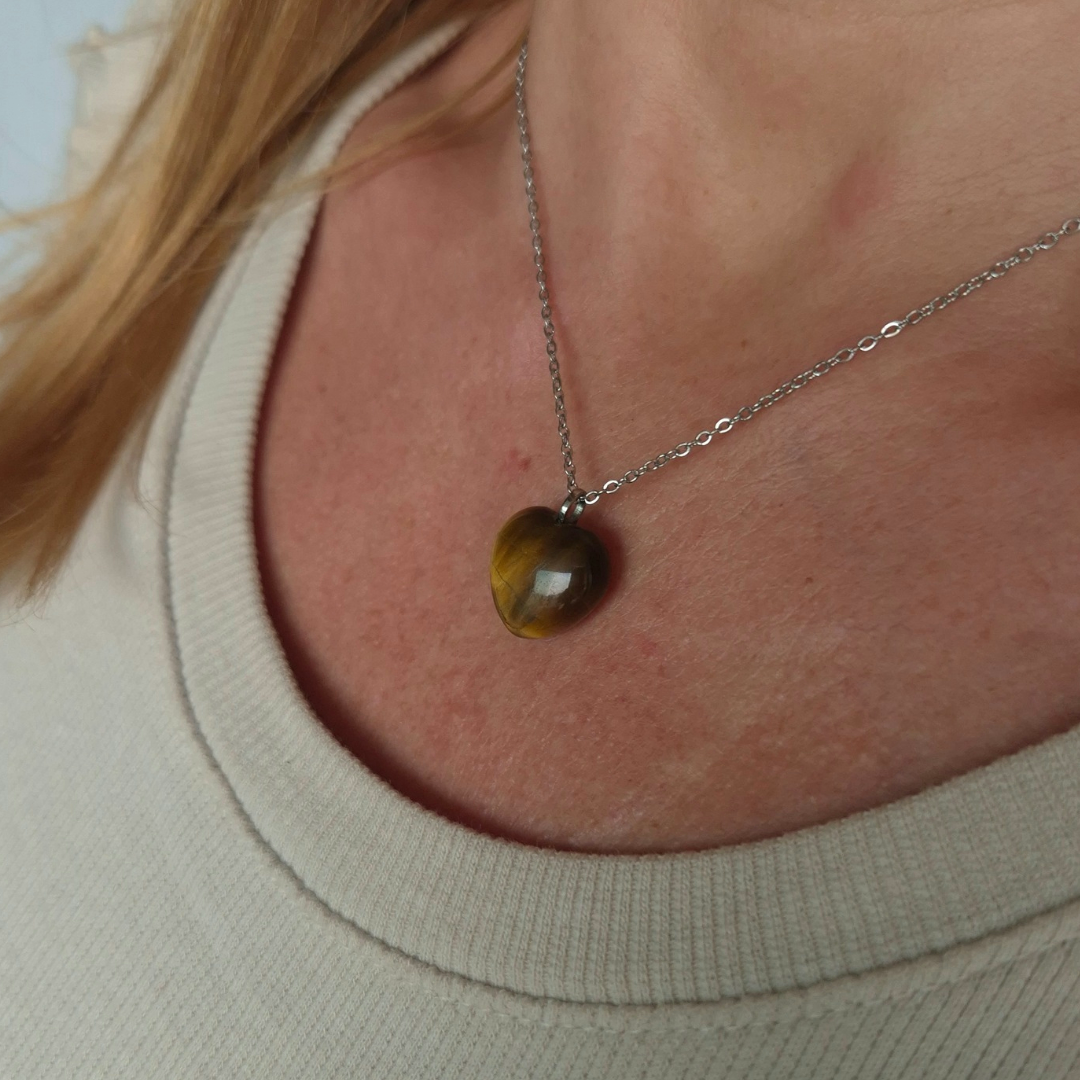 Collana con cuore in Occhio di Tigre