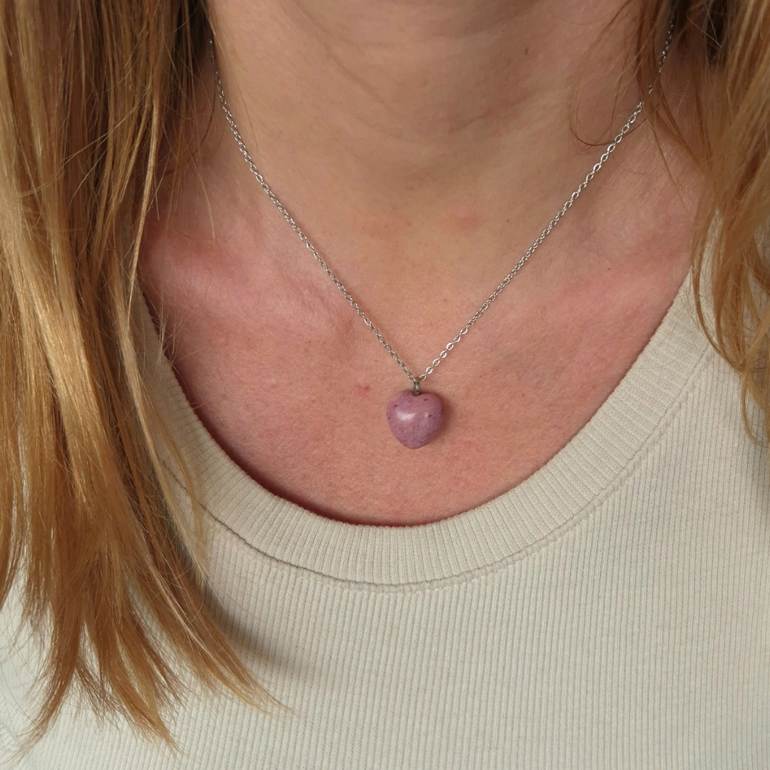 Collana con cuore in Rodonite