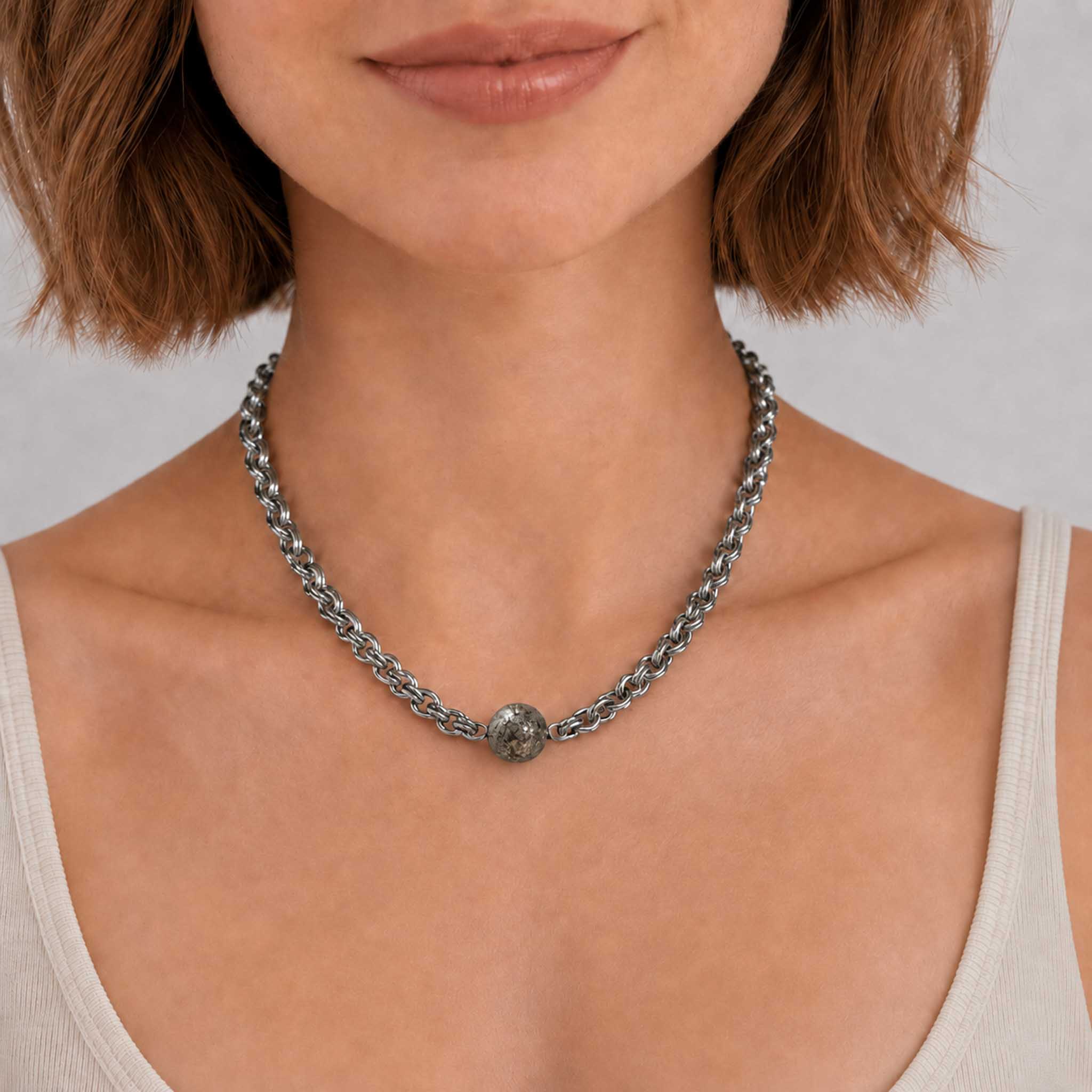 Collana con sfera in Pirite