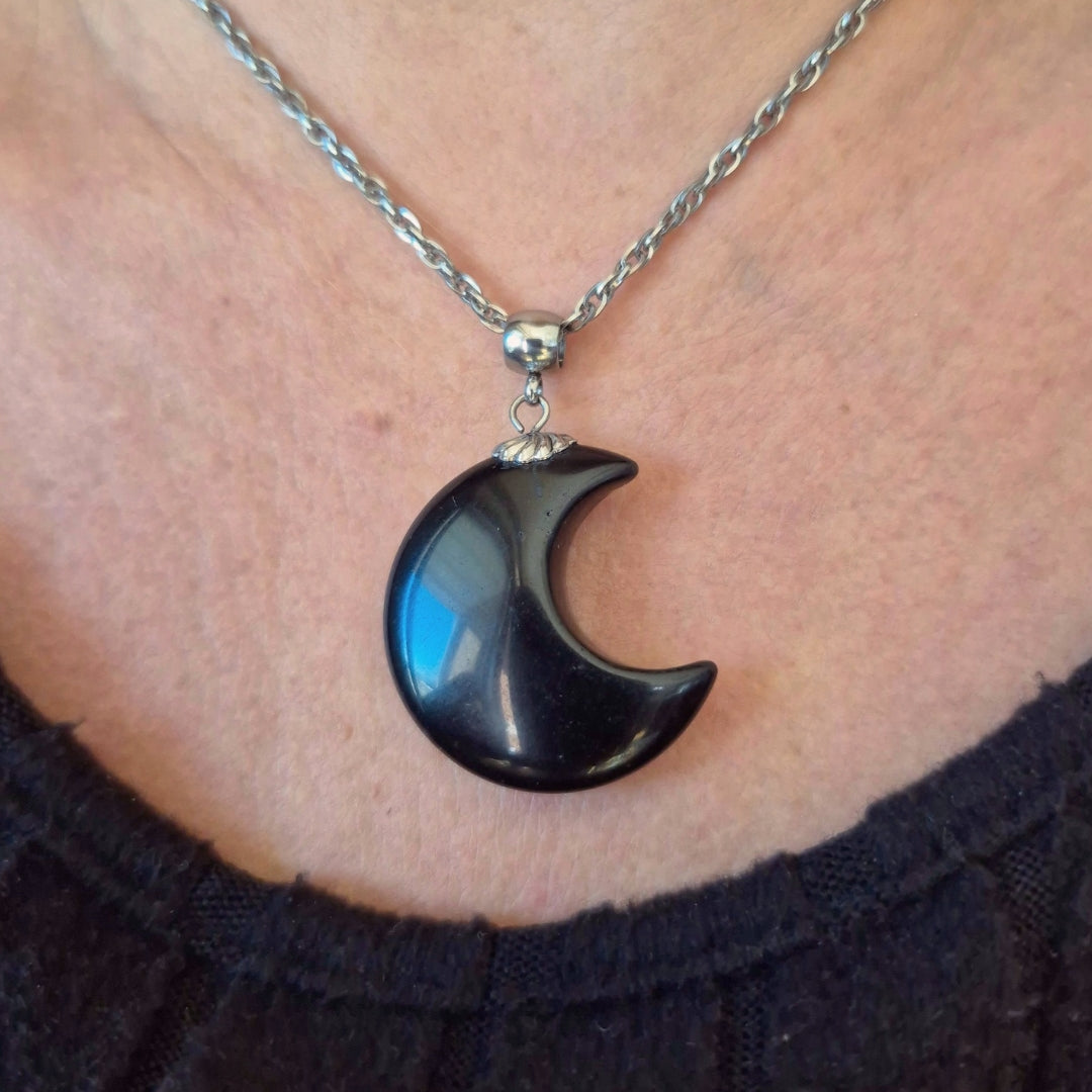 Collana con Luna in Onice nero