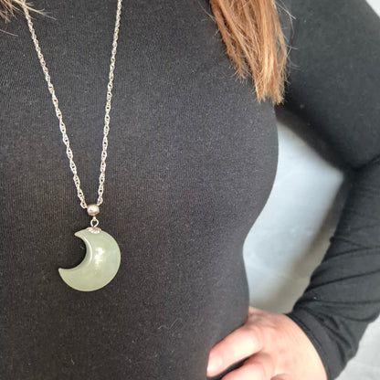 Collana con Luna in Avventurina verde