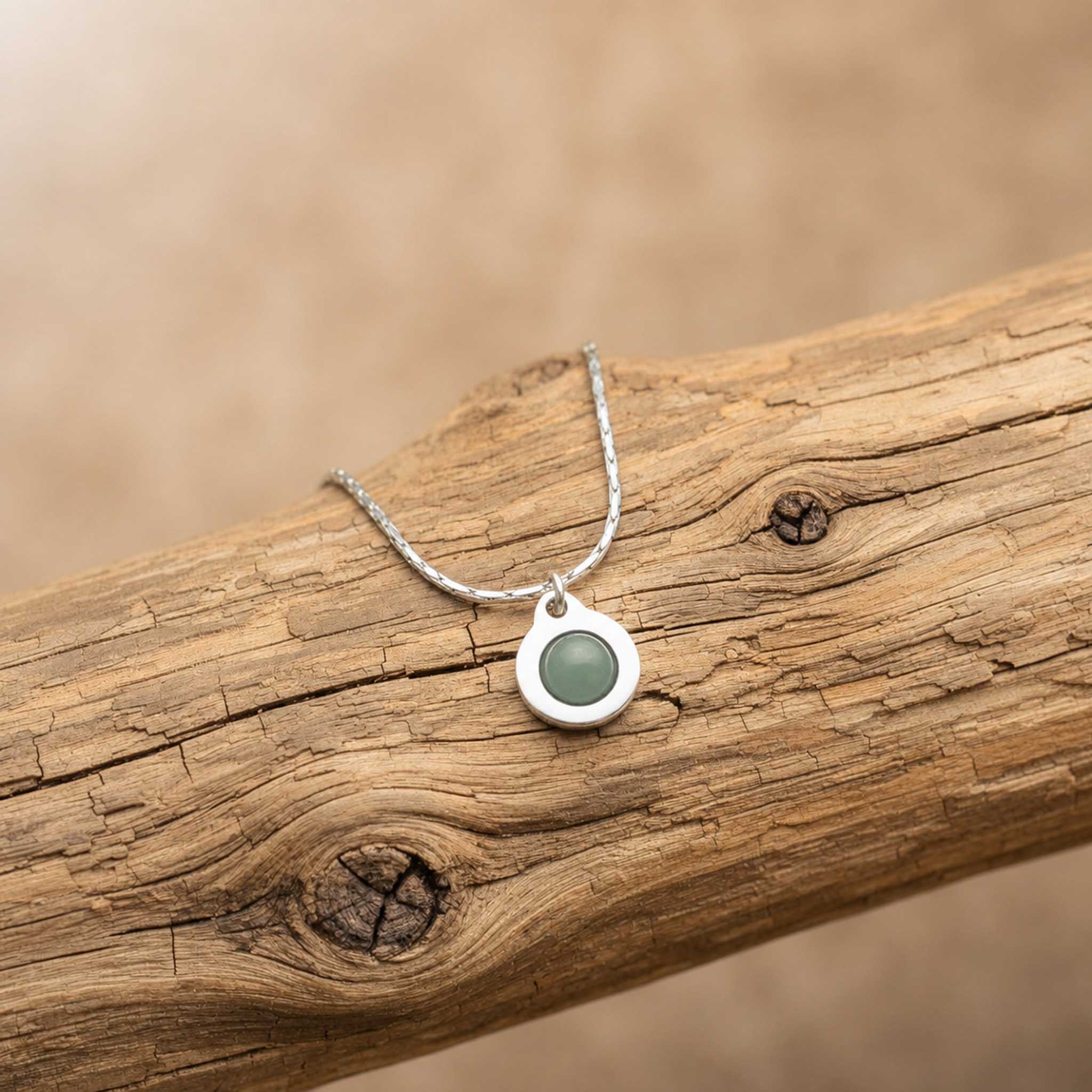 Collana Punto Luce con pietra naturale