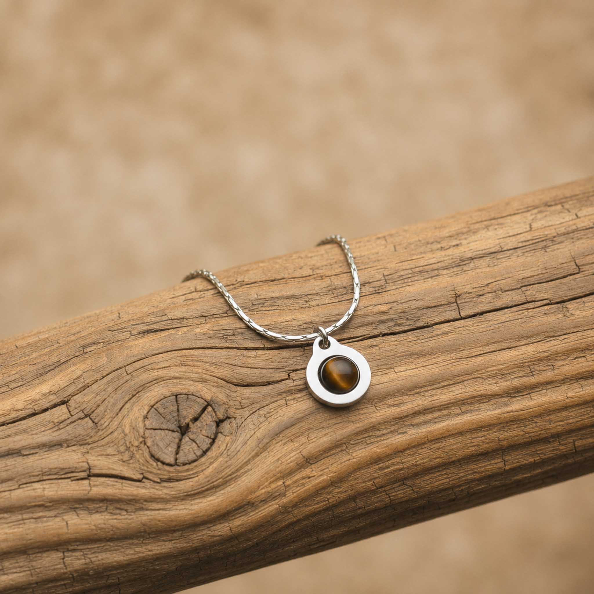 Collana Punto Luce con pietra naturale