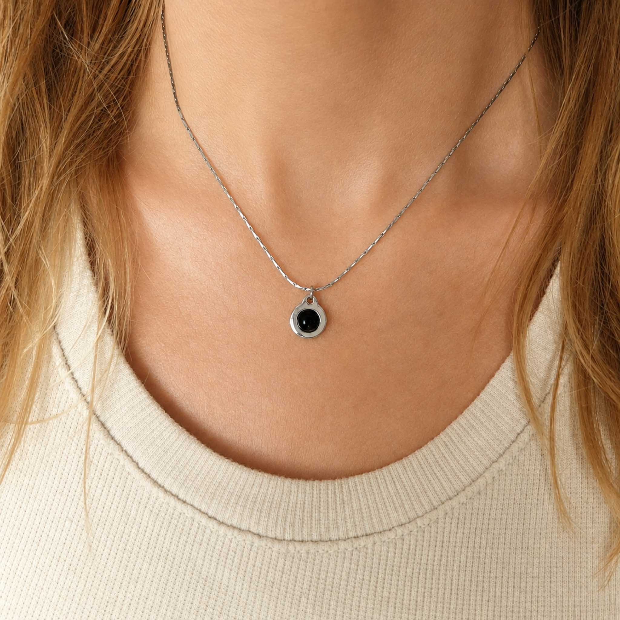 Collana Punto Luce con pietra naturale