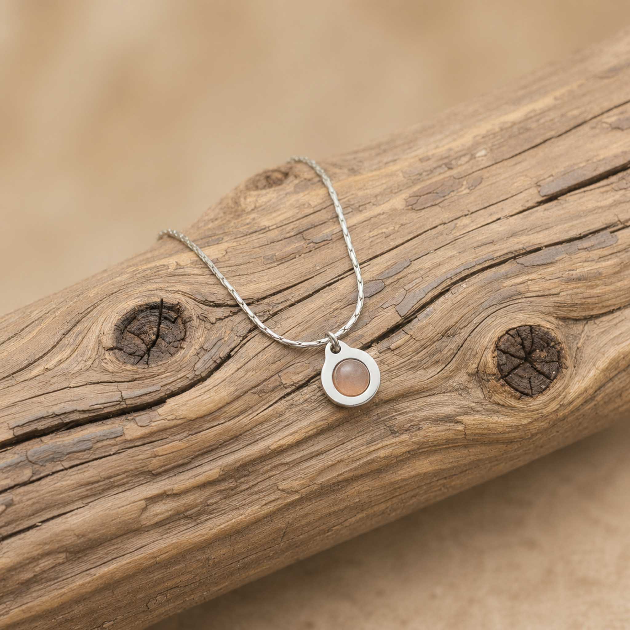 Collana Punto Luce con pietra naturale