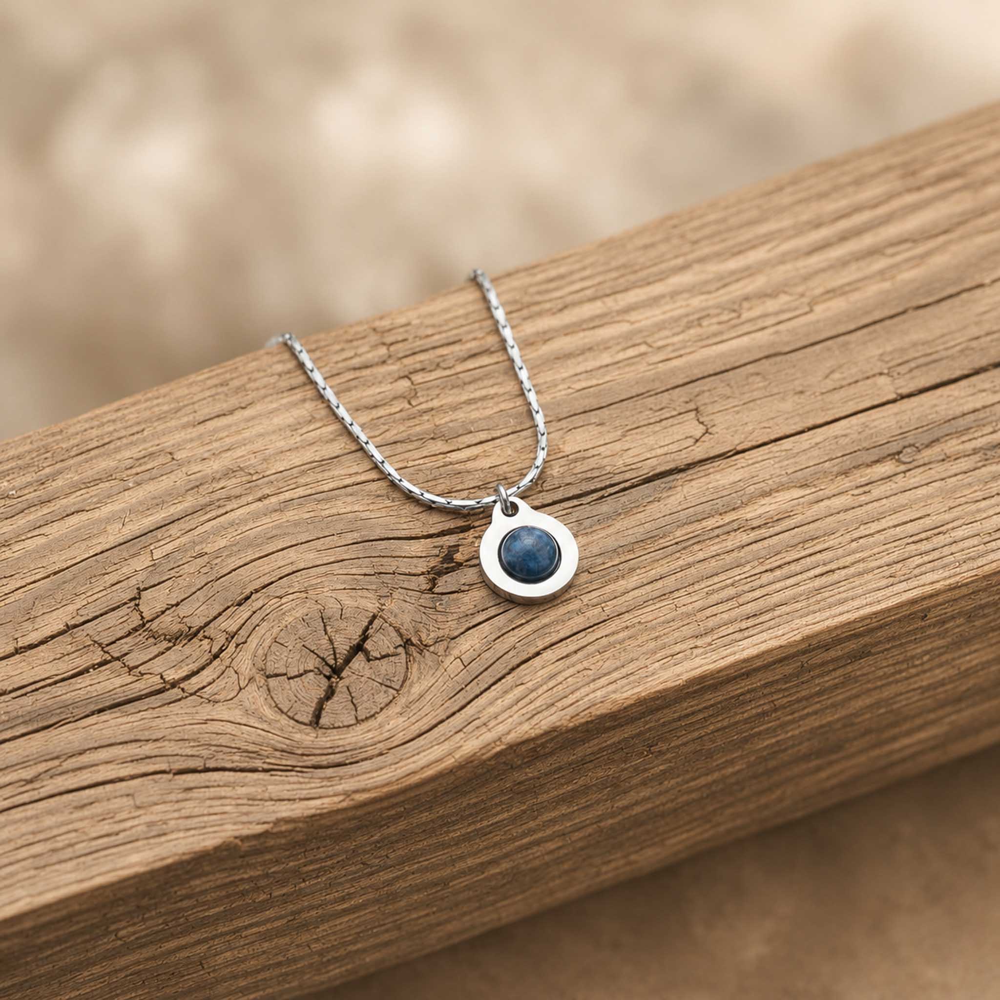 Collana Punto Luce con pietra naturale