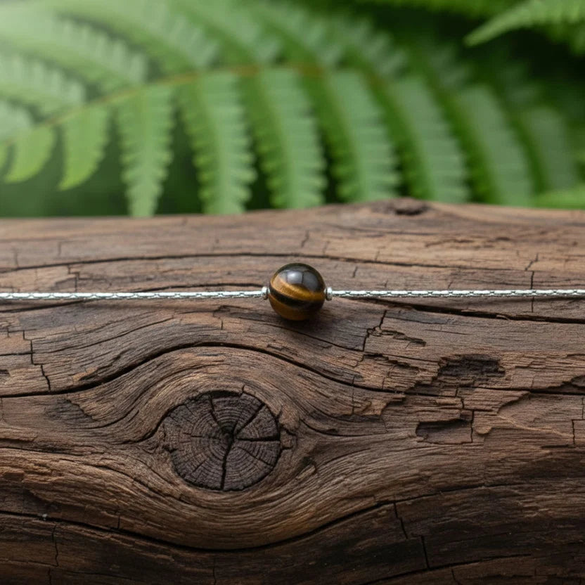 Collana e orecchini a cerchio con pietre naturali