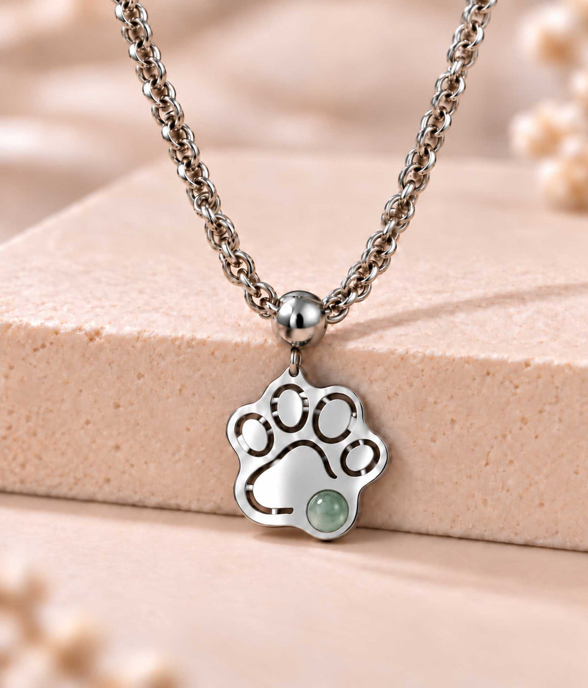 Collana Zampa con pietra naturale