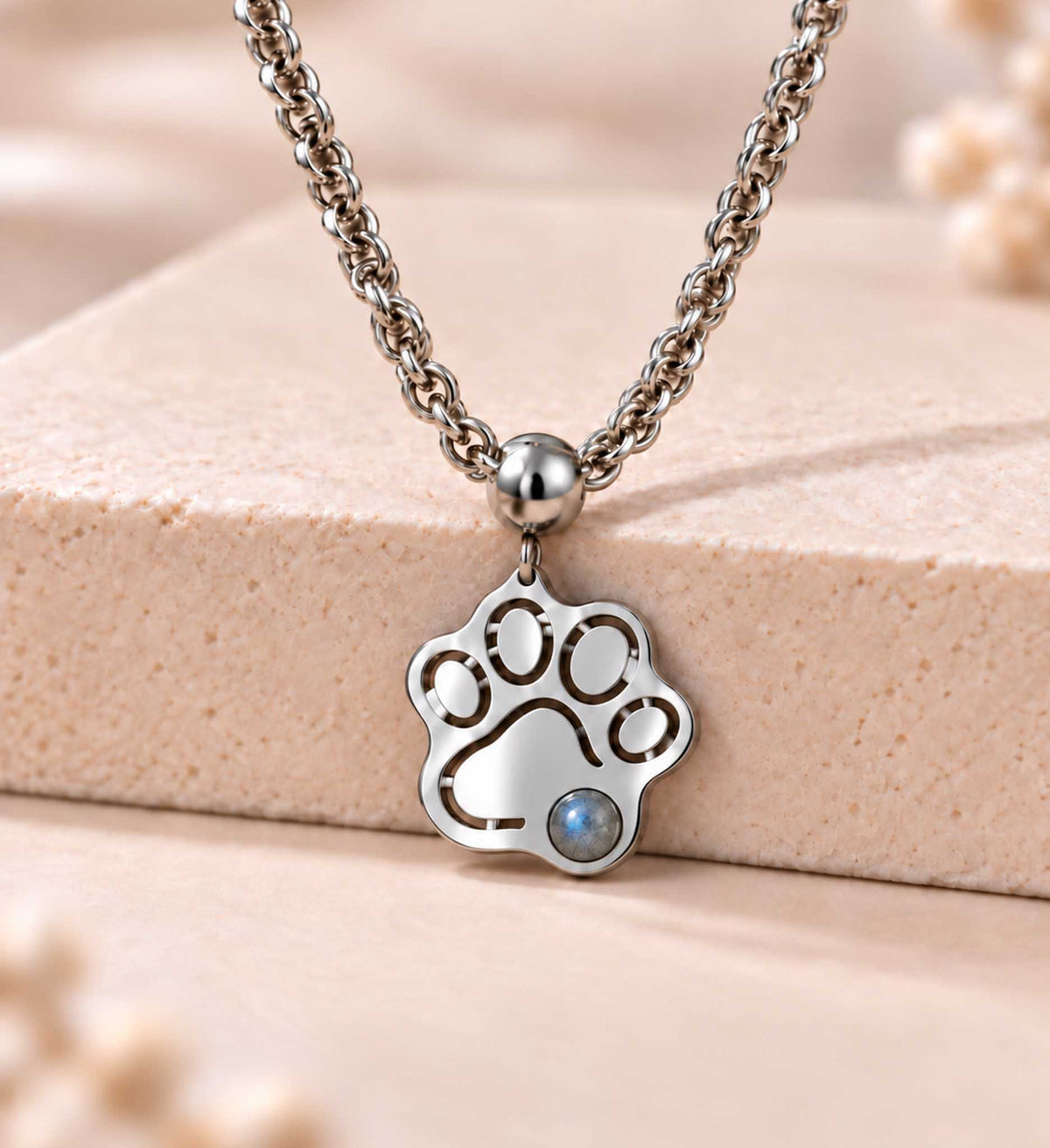 Collana Zampa con pietra naturale