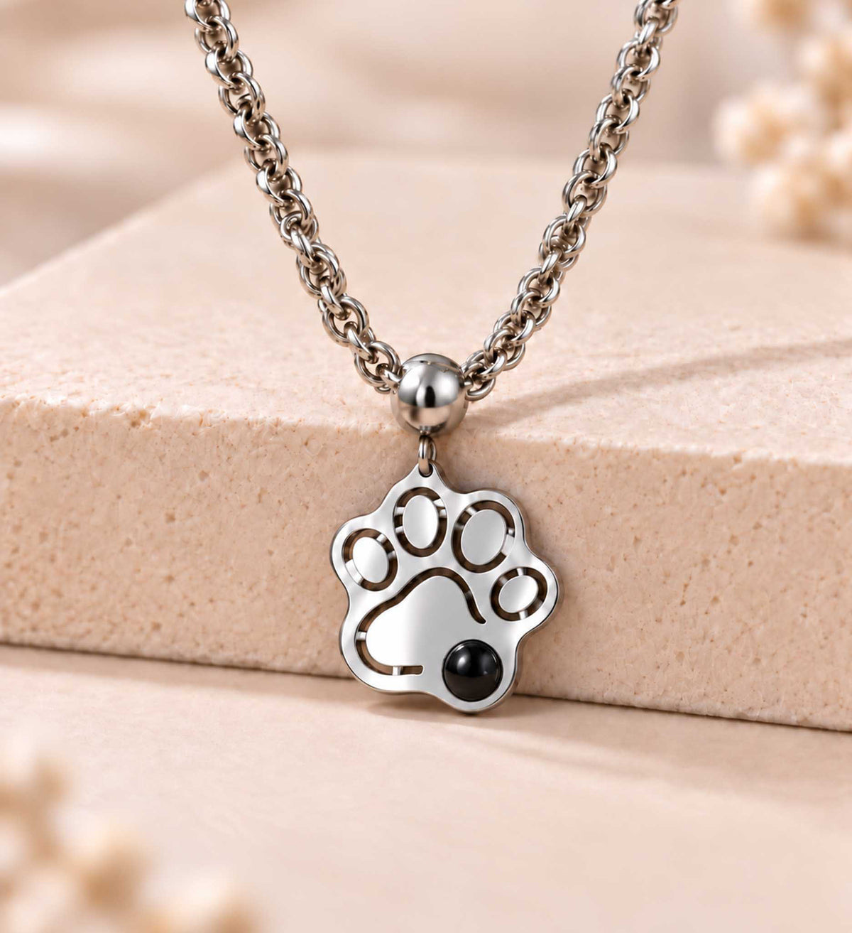 Collana Zampa con pietra naturale