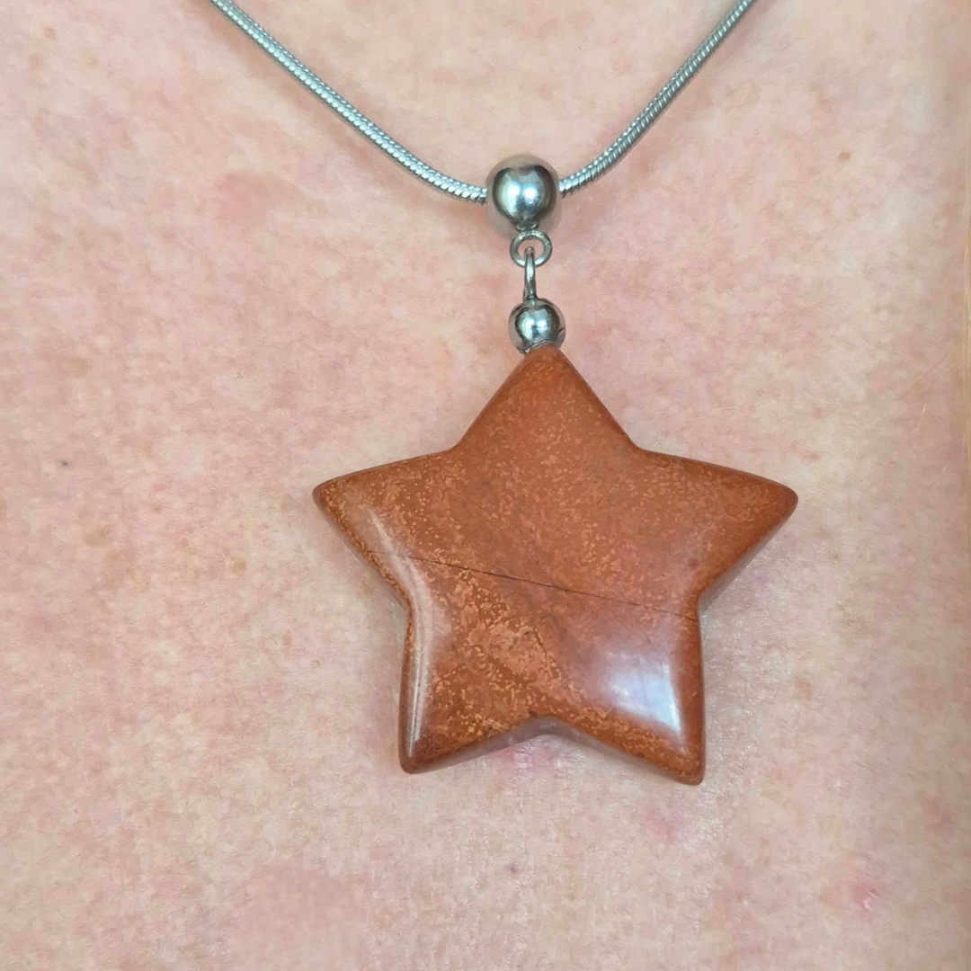 Collana con Stella in Diaspro rosso