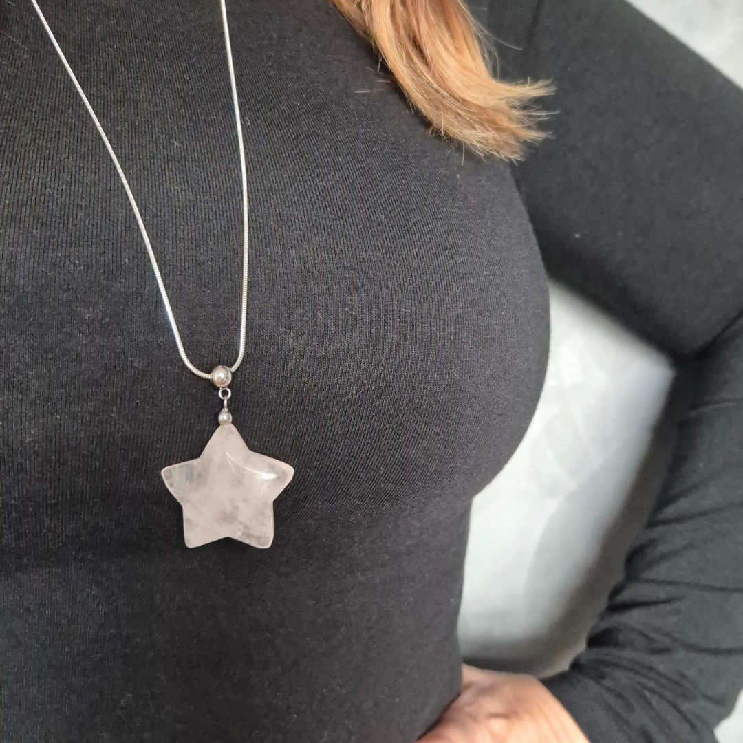 Collana con Stella in Quarzo rosa