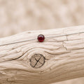 Collana con sfera in pietra naturale