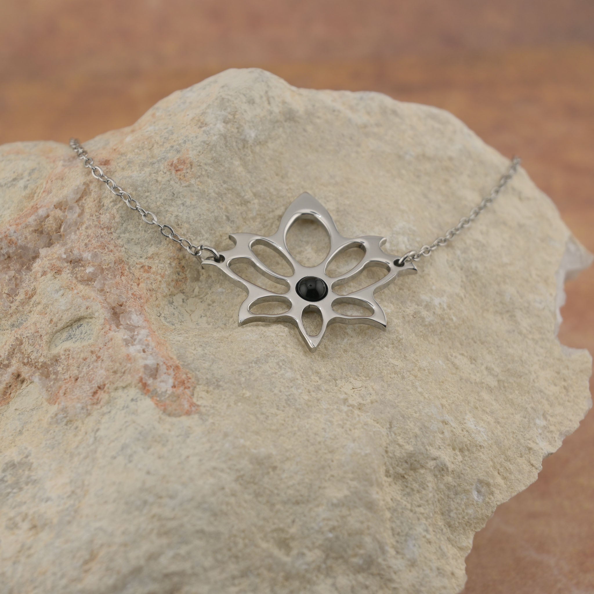 Loto con pietra naturale