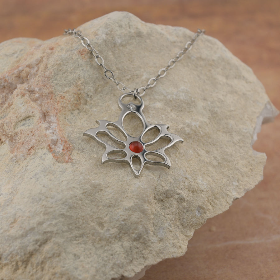 Collana Loto con zirconia e corniola