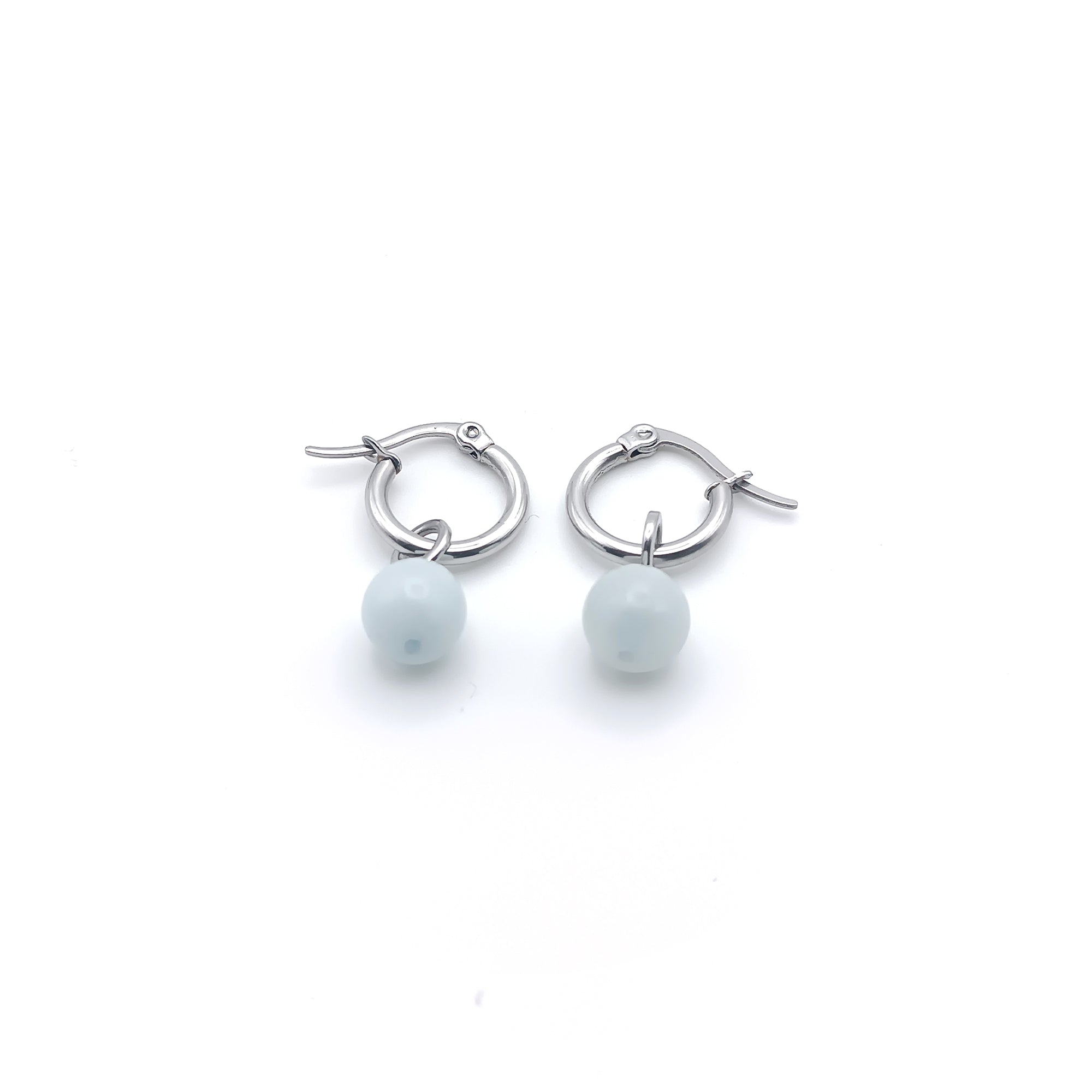 Orecchino a cerchio con pietra naturale