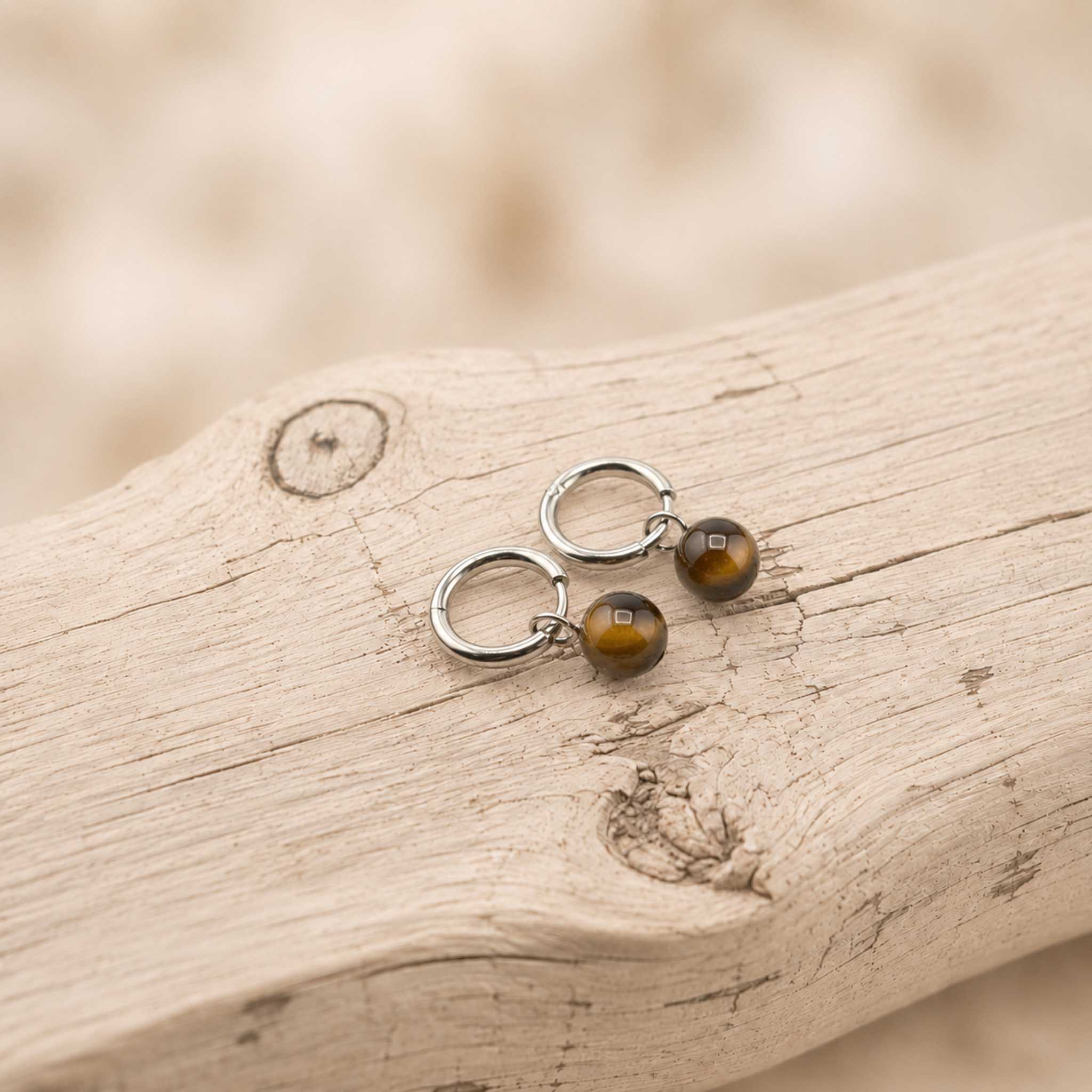 Orecchini a cerchio con pietra naturale