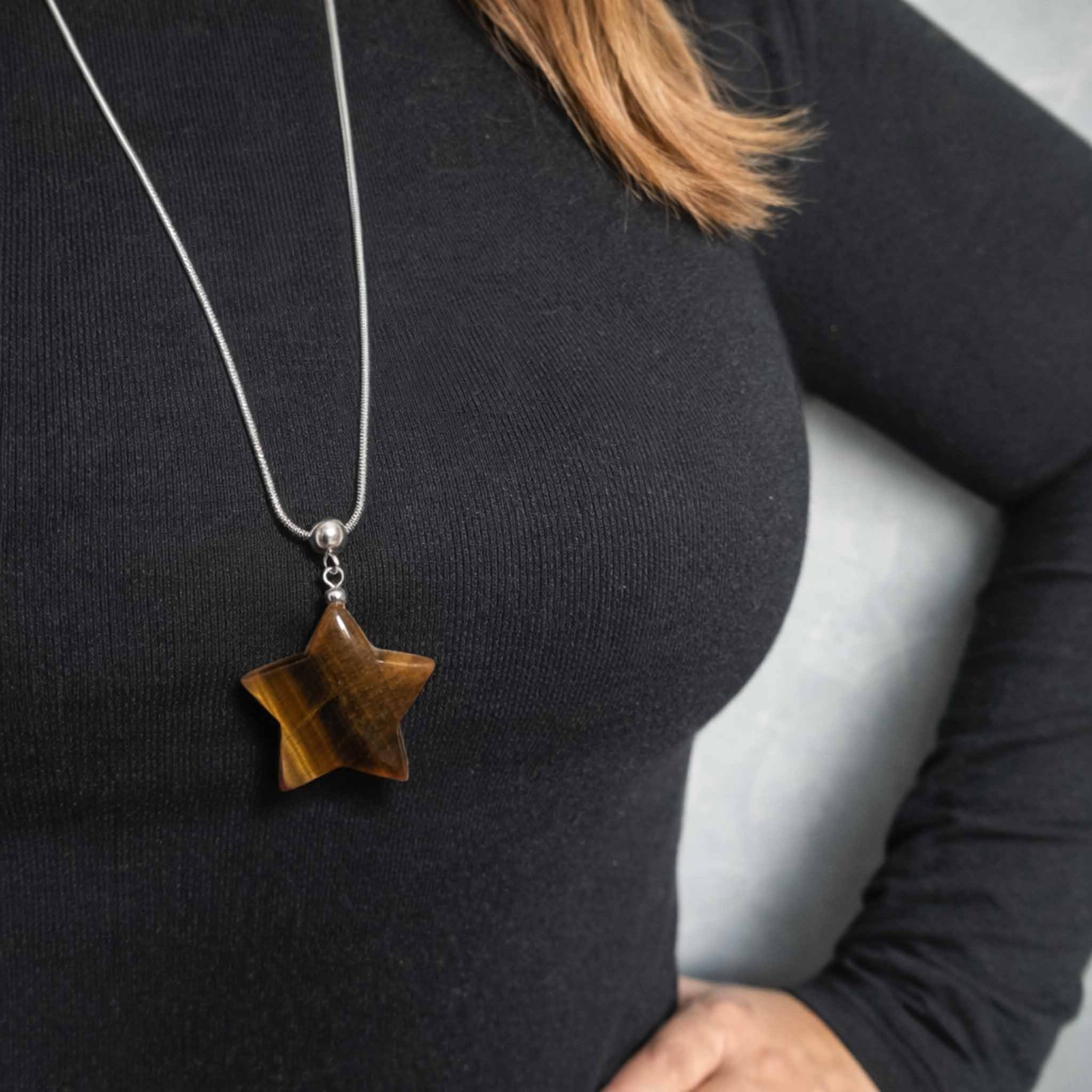 Collana con Stella in Occhio di tigre